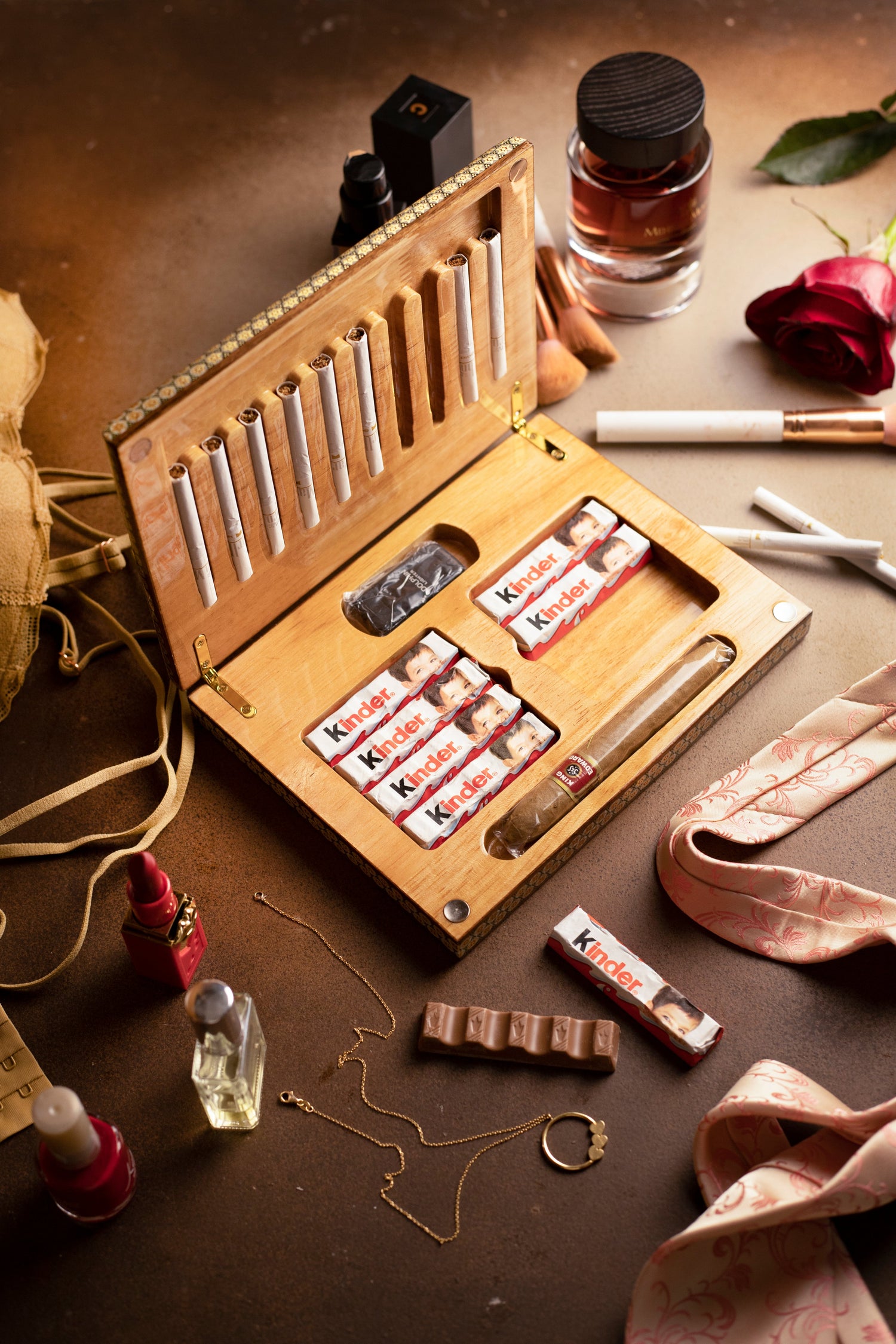 Dual-Purpose Cigar & Desk Organizer